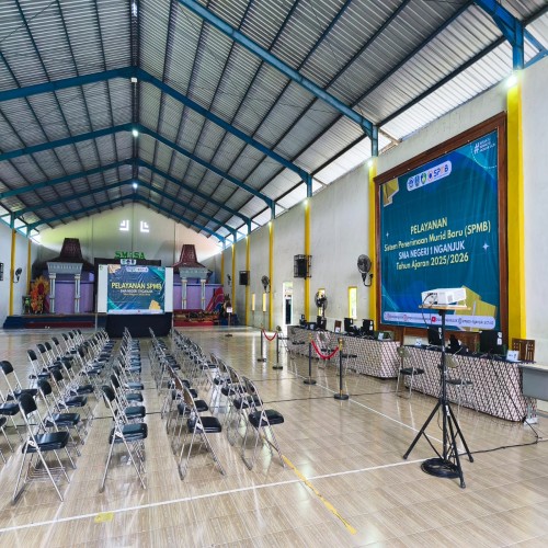 Inovatif dan Efisien: SMAN 1 Nganjuk Gunakan Sistem Antrian Berbasis Aplikasi Realtime untuk Pengambilan PIN Penerimaan Siswa Baru